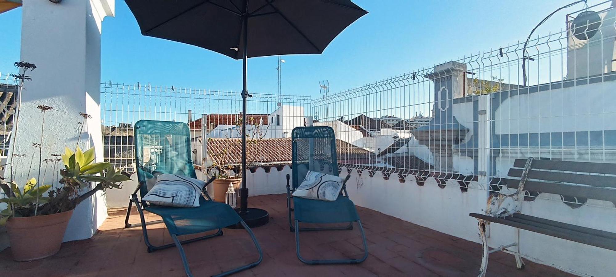 Apartment With Roof Terrace In Town Centre 塔维拉 外观 照片